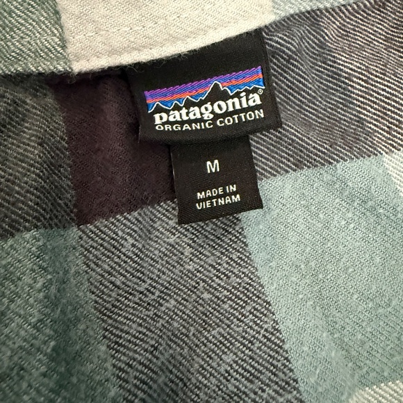 Women Patagonia Flannel Button Up Shirt - Picture 2 of 5